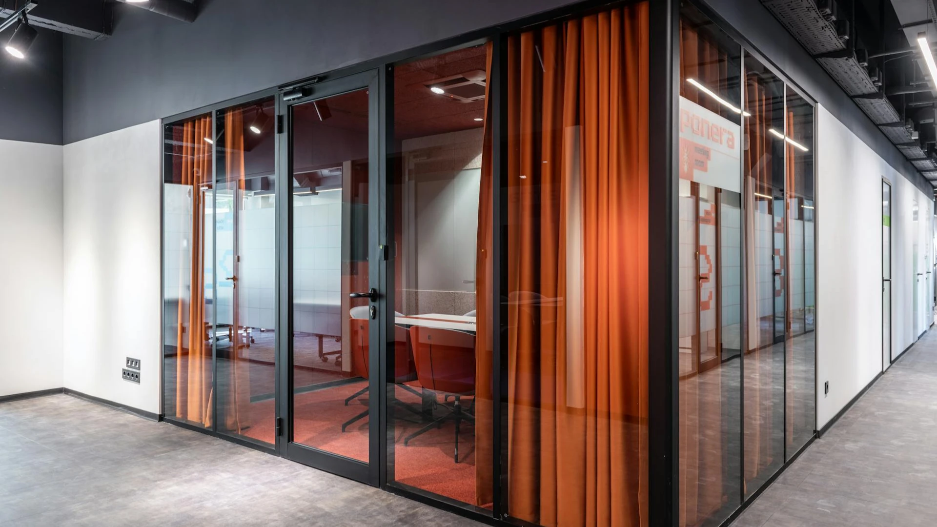 Arquitectura SaaS multi-tenant: aislar datos sin aislar equipos